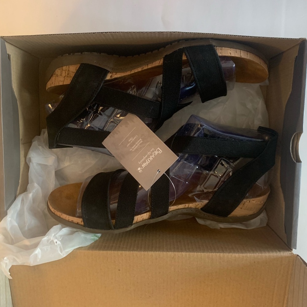 Brand new! BEARPAW Brea sandals